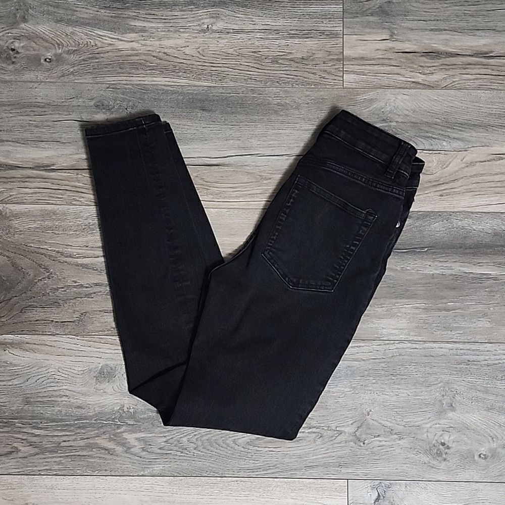 NWOT, H&M • High Waisted Black Skinny Jeans, Size 4